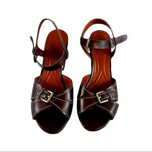 Brown Leather Sandals Women’s size 9.5-10. Vintage Naturalizer Sandals.
